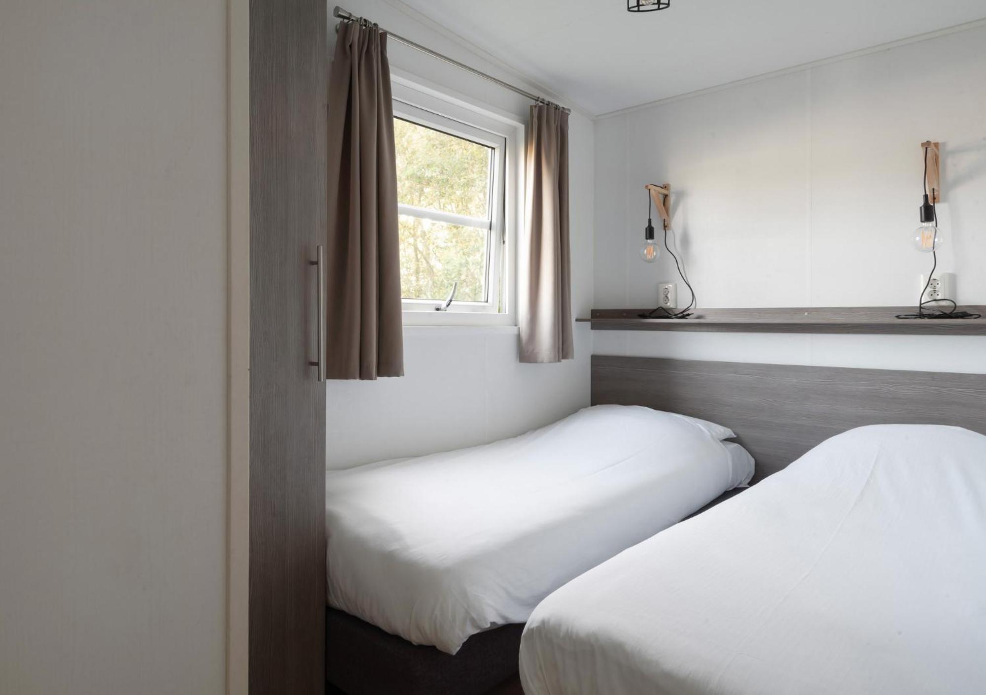 Rcn Vakantiepark De Potten Offingawier Zimmer foto